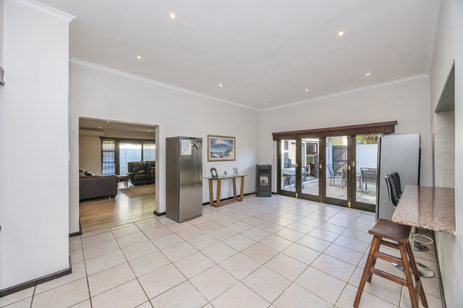 4 Bedroom Property for Sale in Valmary Park Western Cape